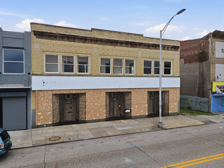 More Photos Of 1142-1148 Broadway, Camden Flex For Sale