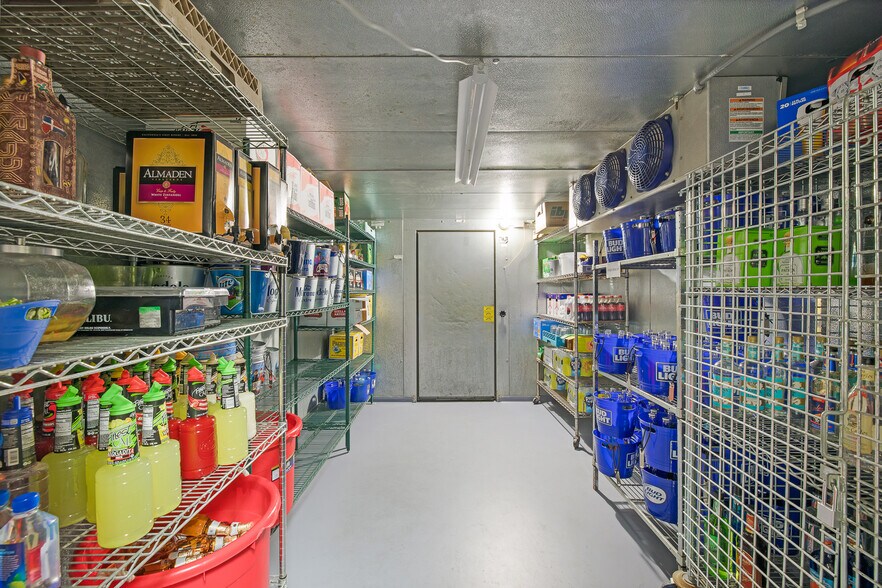 More Photos Of 4465 E Sahara Ave, Las Vegas Bar For Sale