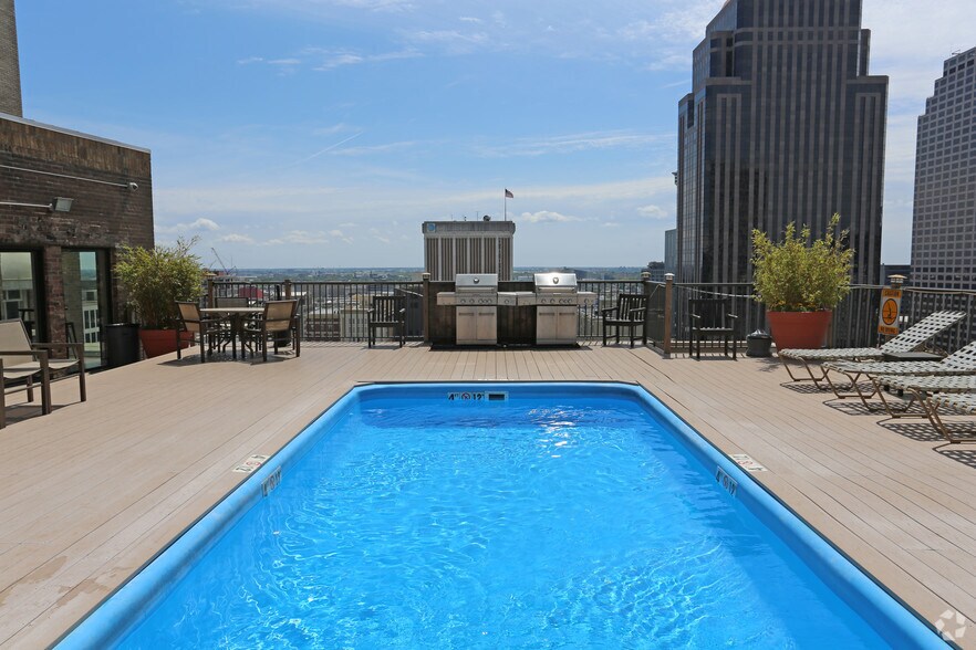 More Photos Of 837 Gravier St, New Orleans Apartments For Lease