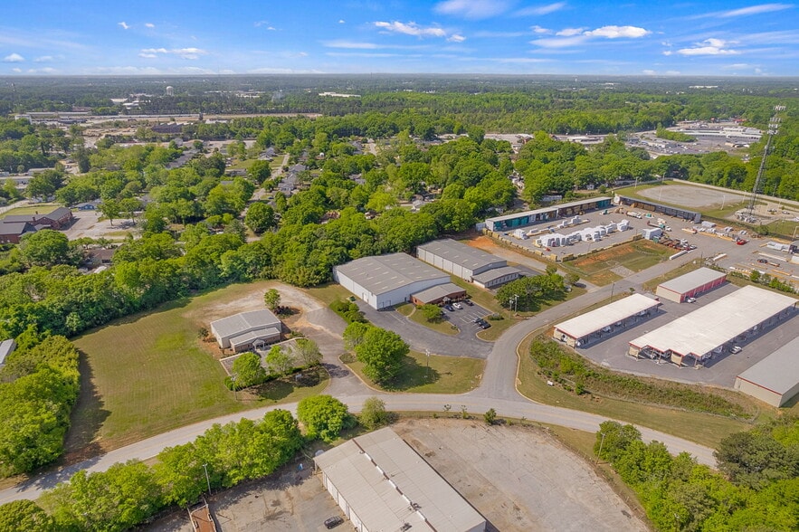 Primary Photo Of 311 England Pl, Spartanburg Manufacturing For Lease