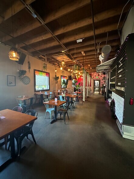 More Photos Of 4499 W 38th Ave, Denver General Retail For Lease