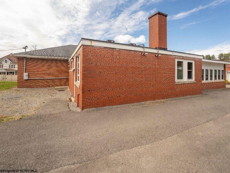 More Photos Of 1433 Dorsey Ave, Morgantown Schools For Sale