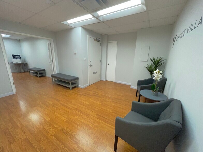 More Photos Of 185 Great Neck Rd, Great Neck Office For Lease