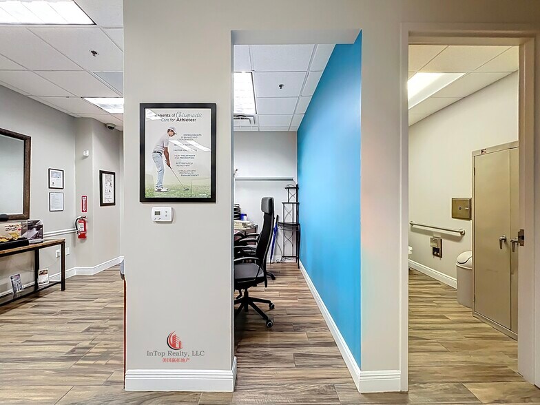 More Photos Of 1507 S Hiawassee Rd, Orlando Medical For Lease