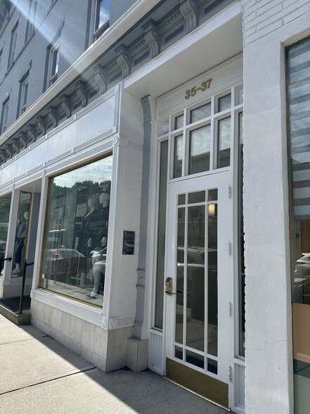 More Photos Of 35-37 Purchase St, Rye Office For Lease