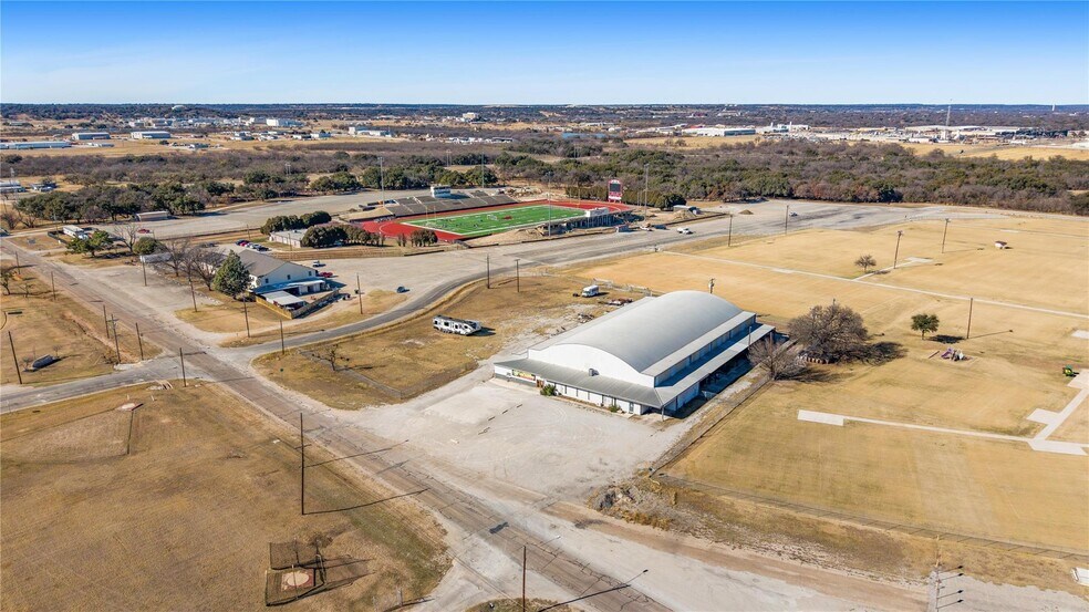 More Photos Of 3300 Milam Dr, Brownwood Industrial For Sale