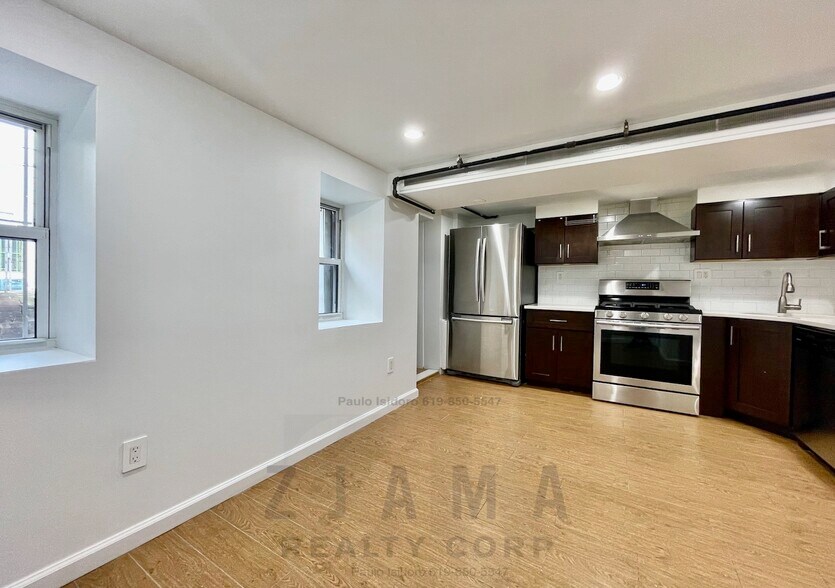 More Photos Of 1267 DeKalb Ave, Brooklyn Multifamily For Sale
