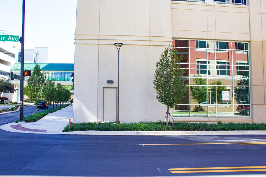 More Photos Of 205 Saint Clair Ave SW, Huntsville Healthcare For Lease