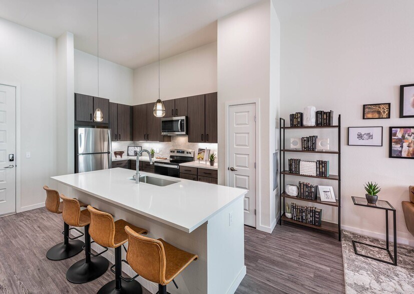 More Photos Of 2520 Wewatta Way, Denver Apartments For Lease