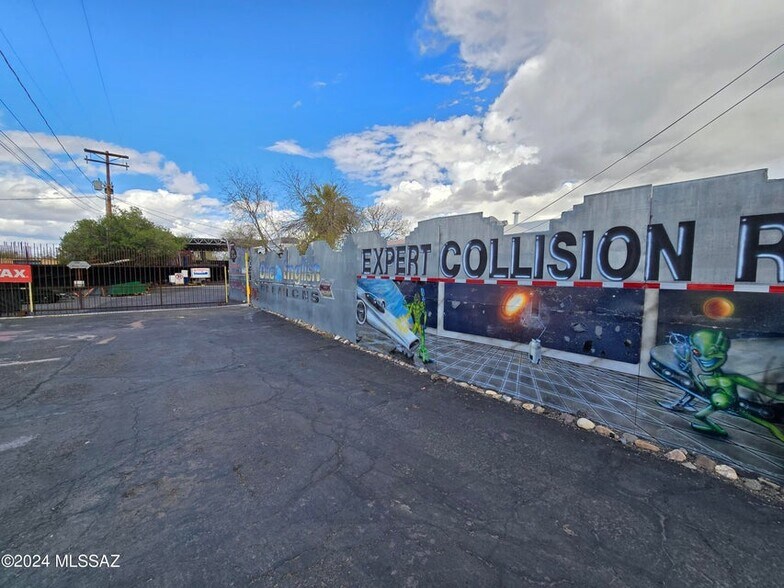More Photos Of 1750 W Roger Rd, Tucson Auto Repair For Sale