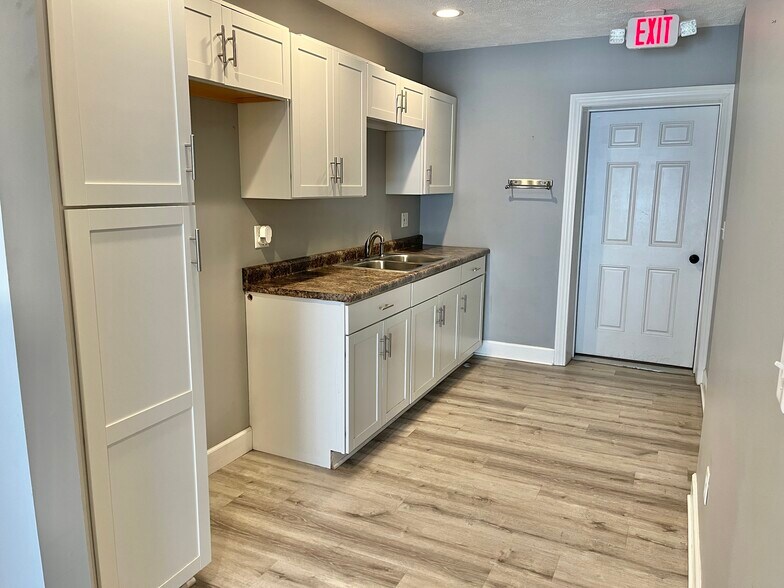 More Photos Of 302 S Birkey St, Bremen Industrial For Sale