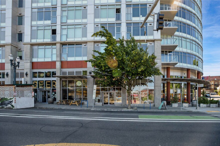 More Photos Of 1926 W Burnside, Portland Apartments For Lease