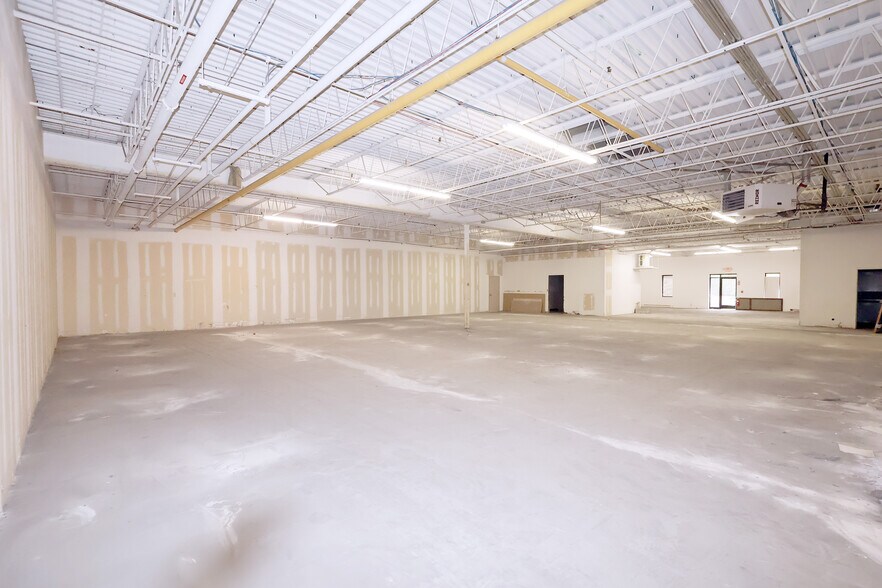 More Photos Of 1 Jewel Dr, Wilmington Industrial For Lease