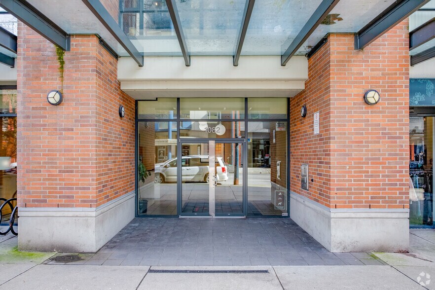 More Photos Of 1092 Seymour St, Vancouver Apartments For Sale