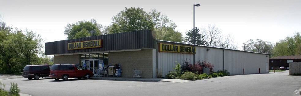 More Photos Of 924 E Michigan Ave, Paw Paw Freestanding For Lease