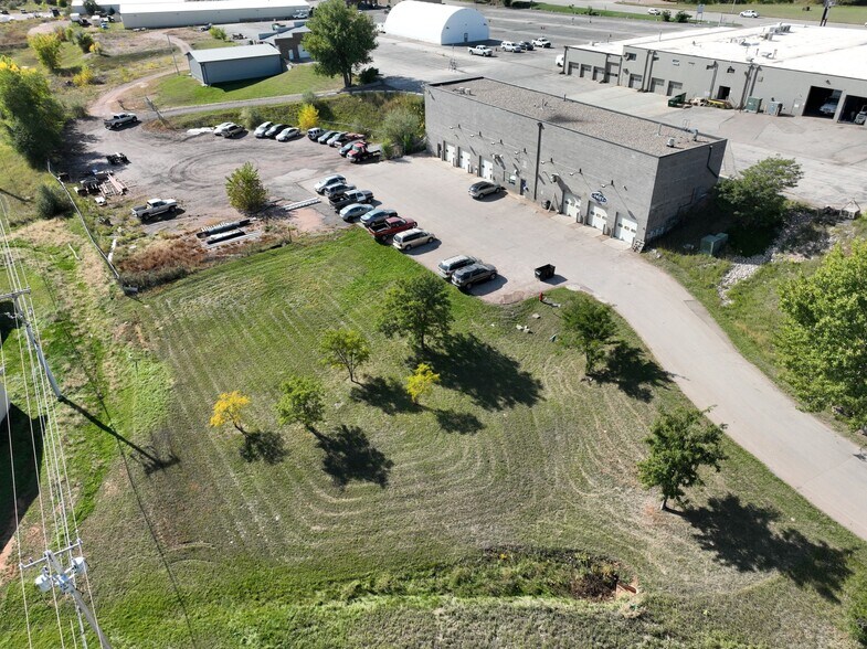 More Photos Of 3075 N Plaza Dr, Rapid City Distribution For Lease