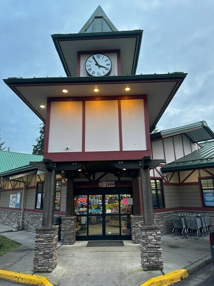 More Photos Of 7797 Silver Lake Rd, Maple Falls Service Station For Sale