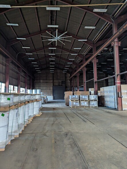 More Photos Of 4530 N 25th St, Terre Haute Warehouse For Sale