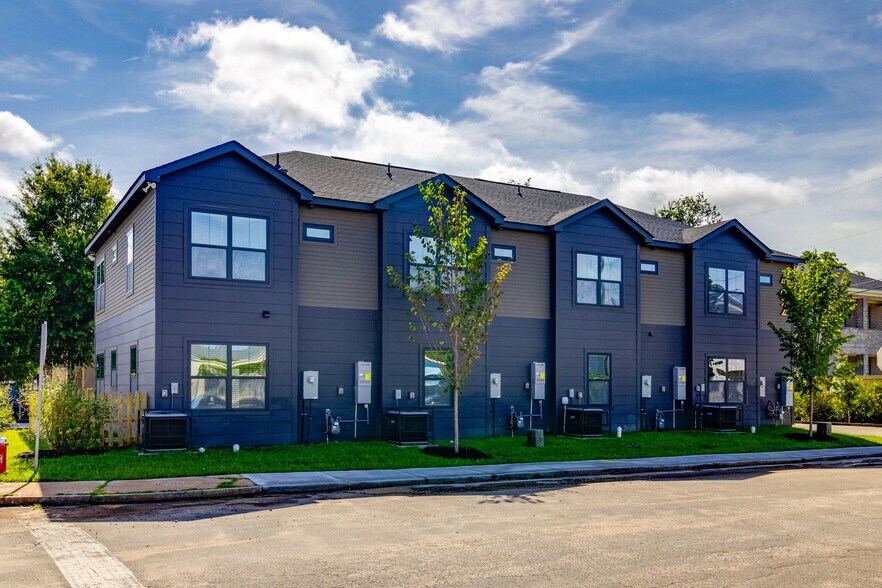 More Photos Of 402 S Saluda Ave, Columbia Apartments For Sale