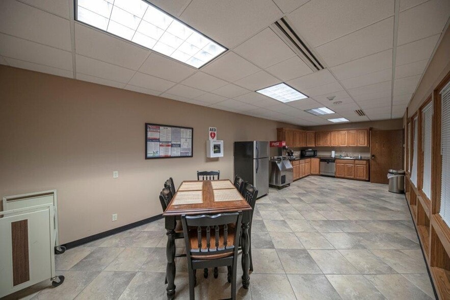 More Photos Of 125 W Missouri Ave, Midland Office For Lease