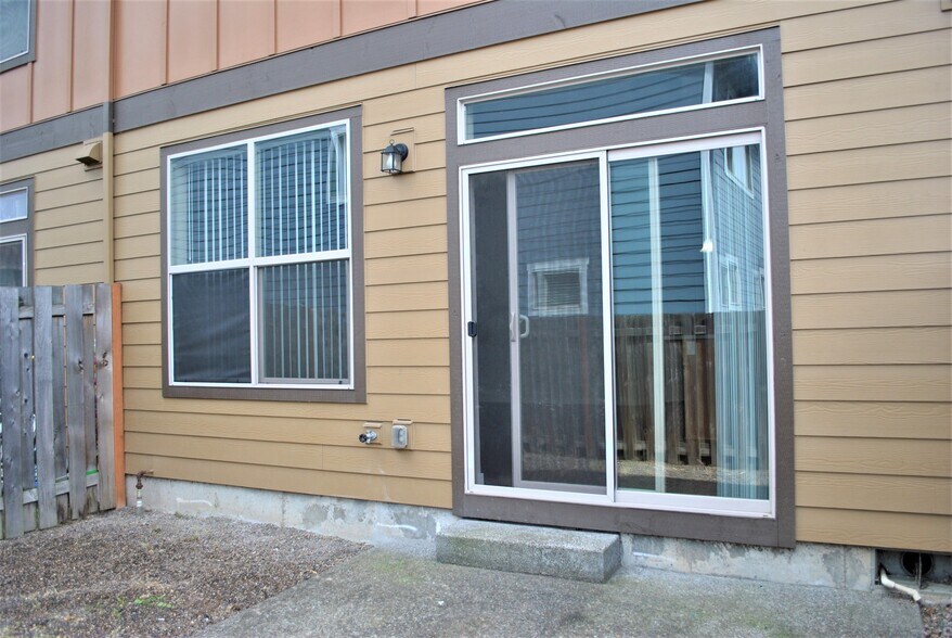More Photos Of 19731 SW Athena Ct, Aloha Apartments For Sale