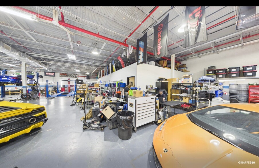 More Photos Of 15-01 Pollitt Dr, Fair Lawn Light Distribution For Lease