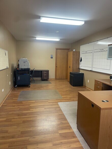 More Photos Of 12641-12647 Old Plank Dr, New Lenox Warehouse For Lease