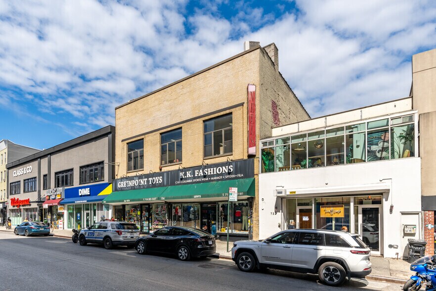 More Photos Of 736-738 Manhattan Ave, Brooklyn Storefront Retail Office For Lease