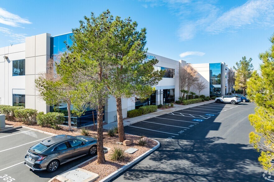 More Photos Of 365 Pilot Rd, Las Vegas Warehouse For Lease