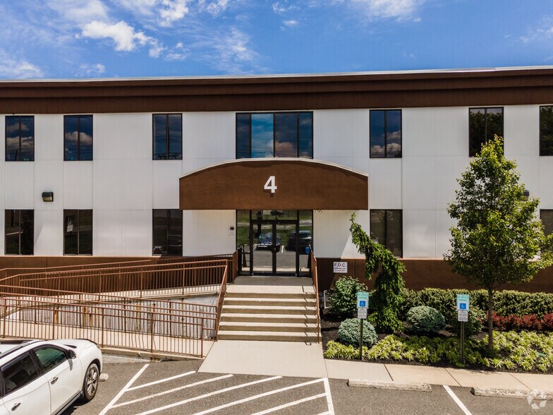 More Photos Of 771 Cuthbert Rd, Cherry Hill Office For Lease