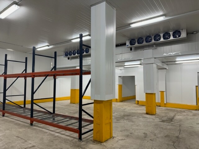 More Photos Of 1370-1380 NW 22nd St, Miami Warehouse For Lease