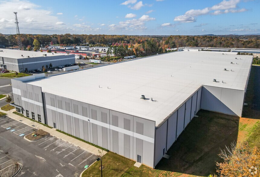 More Photos Of 3800 Parrott Dr, Charlotte Warehouse For Lease