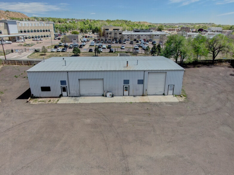 More Photos Of 1210 S El Paso St, Colorado Springs Warehouse For Lease
