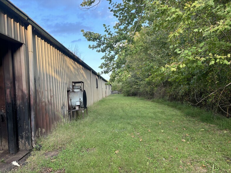 More Photos Of 1175 Big Orange Rd, Cordova Warehouse For Sale