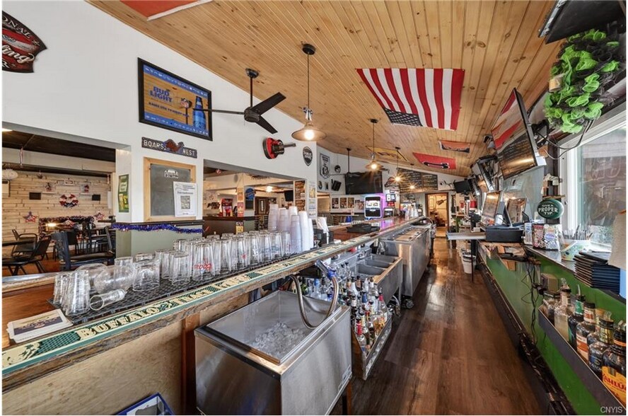 More Photos Of 7 E River Rd, Central Square Restaurant For Sale