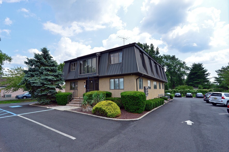 More Photos Of 31 Schanck Rd, Freehold Office For Lease