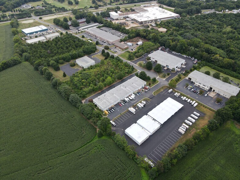 More Photos Of 10950 Pierson Dr, Fredericksburg Flex For Lease