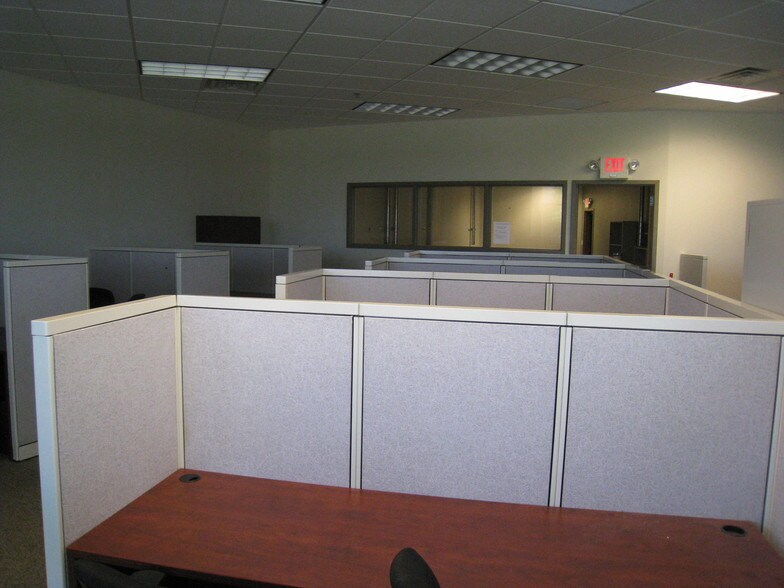 More Photos Of 1616-1640 Eastport Plaza Dr, Collinsville Medical For Lease