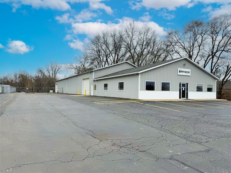 Primary Photo Of 2204 Yankee St, Niles Flex For Lease