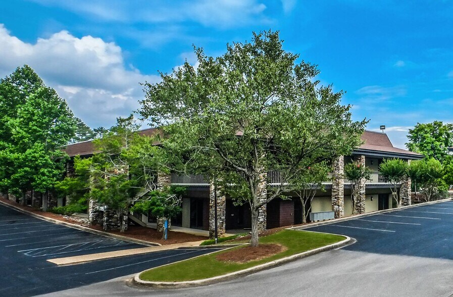 More Photos Of 200 Cahaba Park Cir, Birmingham Unknown For Lease