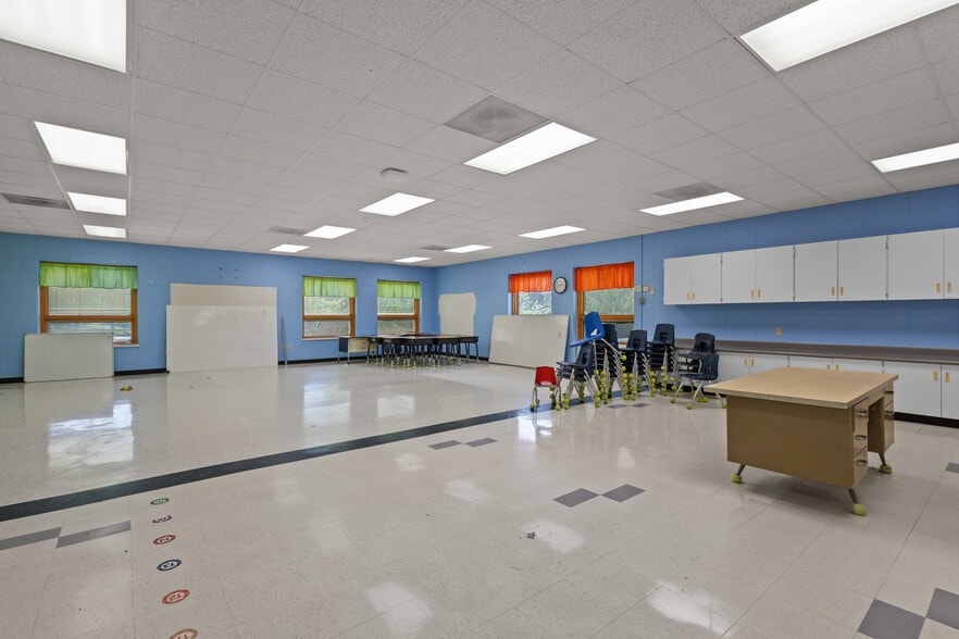 More Photos Of 414 S Church St, Endeavor Schools For Sale