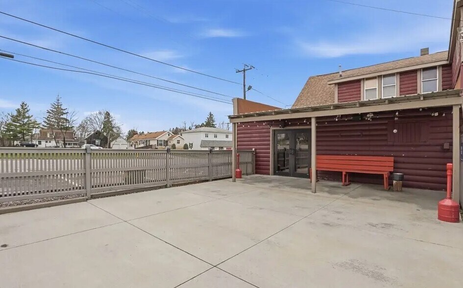 More Photos Of 3719 Abbott Rd, Orchard Park Restaurant For Sale