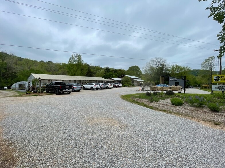 More Photos Of 2798 Highway 23 N, Eureka Springs Garden Center For Sale