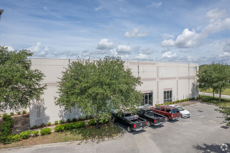 More Photos Of 3500 Beachwood Ct, Jacksonville Warehouse For Lease