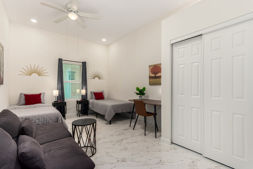 More Photos Of 10441 W Twin Oaks Dr, Sun City Assisted Living For Sale