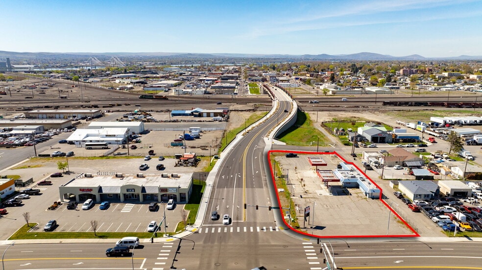 More Photos Of 1211 E Lewis St, Pasco Convenience Store For Sale