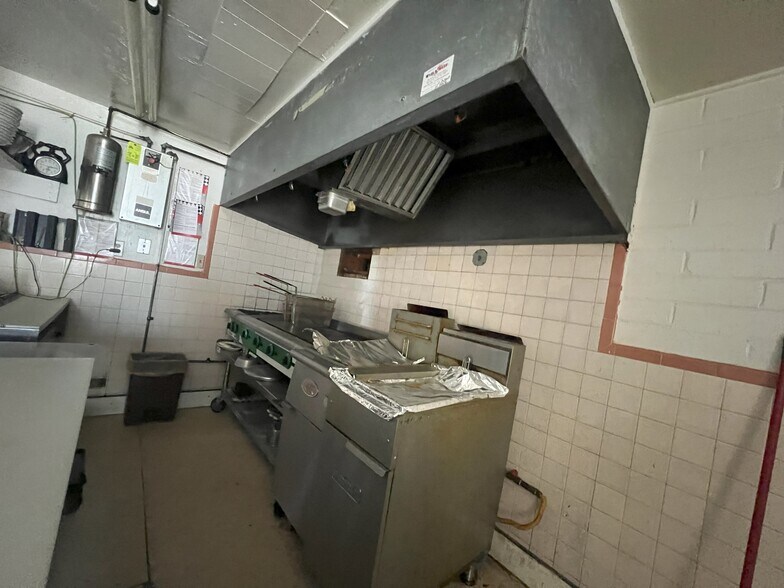 More Photos Of 507 W 2nd St, Shoshoni Restaurant For Sale