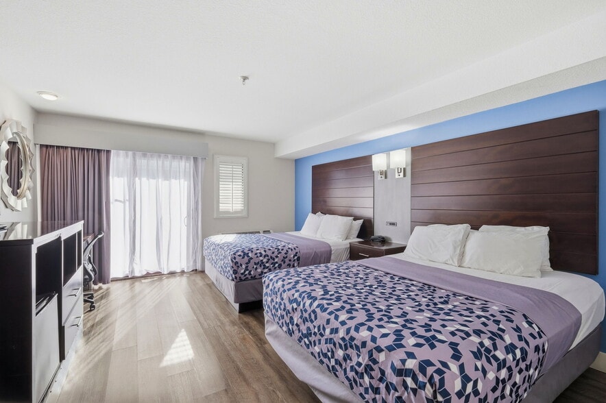 More Photos Of 600 Riverside Ave, Santa Cruz Hotel For Sale