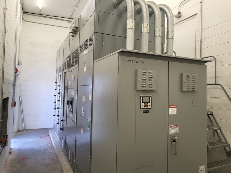 More Photos Of 1383 Industrial Blvd, Crossville Manufacturing For Sale