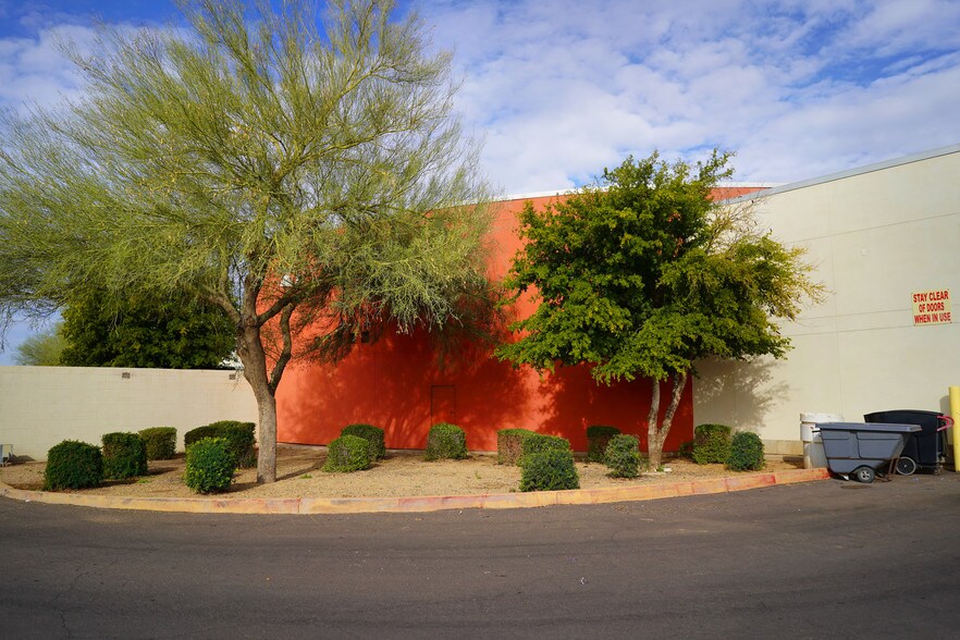 More Photos Of 396 N Camino Mercado, Casa Grande Office For Sale